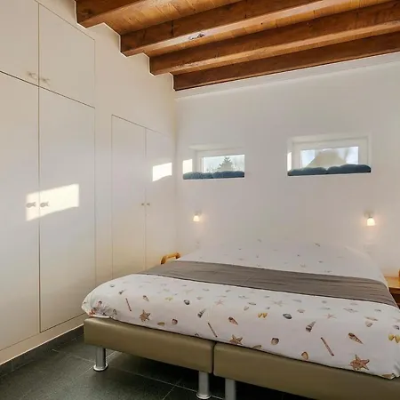 Villa Hoeve T' Korenhof - *